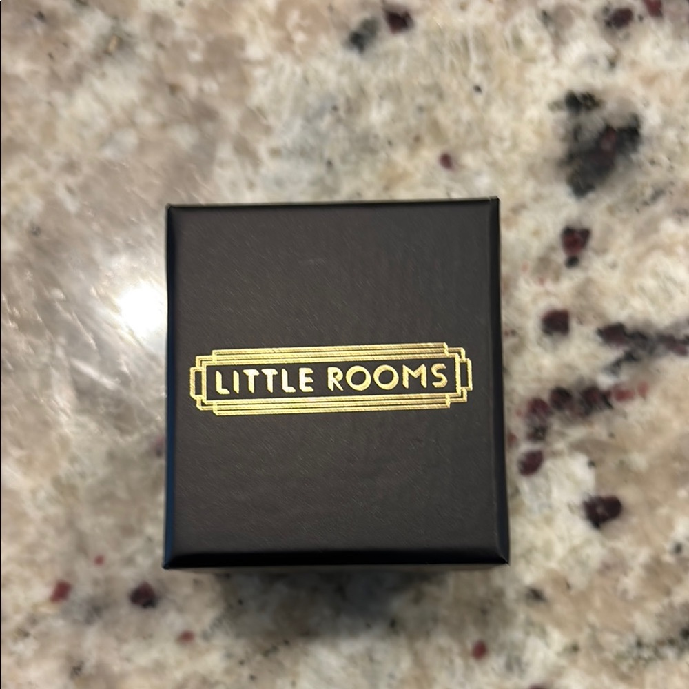 Little Rooms Gold Twin Snake Earrings - Picture 3 of 3